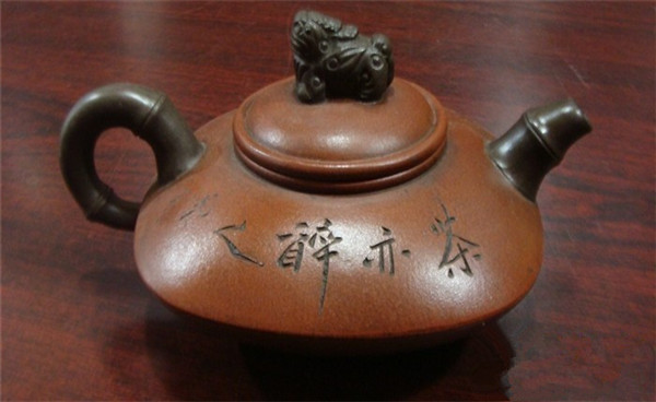 紫砂壶.jpg 紫砂壶.jpg