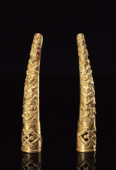 清 錾金蝙蝠纹指甲套（二件）.jpg