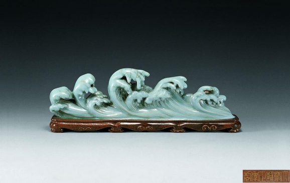 清雍正 仿汝釉海浪花笔架.jpg