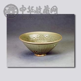 宋代 临汝窑青釉印花菊纹碗 首都博物馆藏.jpg