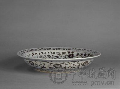 明朝 青花折枝花卉纹大盘 北京故宫博物院藏.jpg