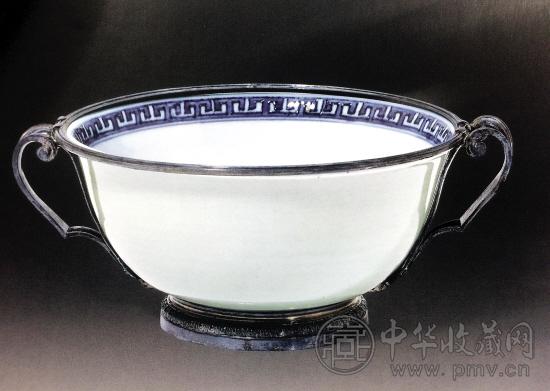 青瓷碗，镶嵌以法国镀银附件.jpg