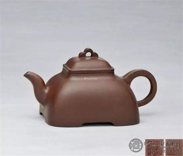 近代•吴云根制 紫泥弧棱壶.webp.jpg