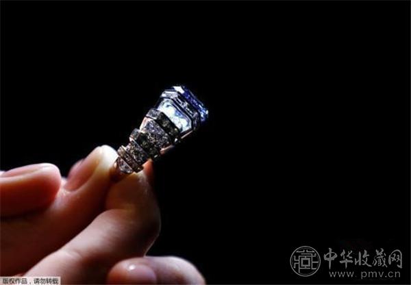 苏富比拍卖罕见蓝钻成交价达1710万元