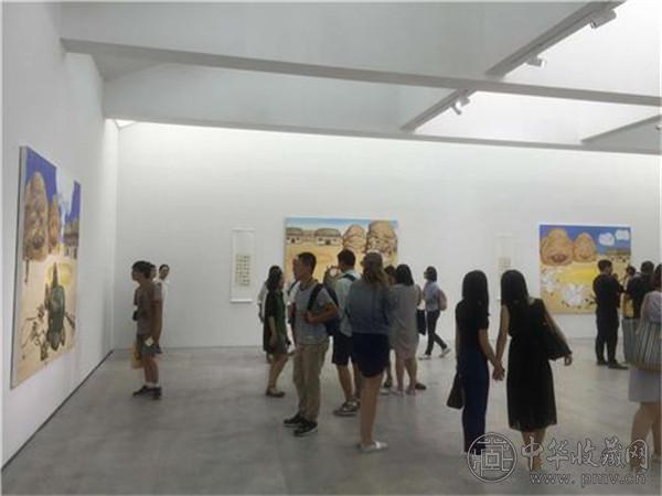 王兴伟展览”荣与耻”现场.jpg