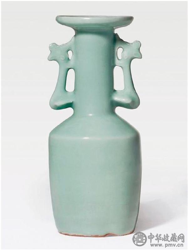 南宋 龙泉窑凤耳盘口瓶 高20cm.jpg