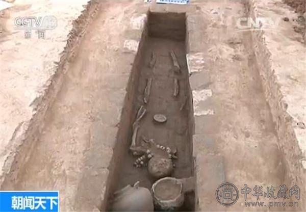 距今1800年匈奴墓被发现 (2).jpg