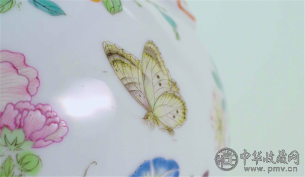 曾估价9千乾隆粉彩瓶最终在伦敦拍出约1.3亿元 (4).png