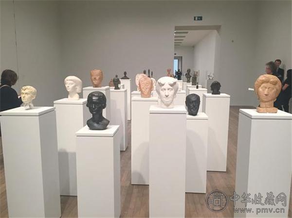 头像雕塑作品方阵.jpg