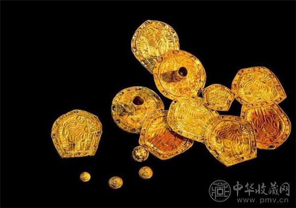 鹿形底座和可拆卸的灯盘.jpg 鹿形底座和可拆卸的灯盘.jpg