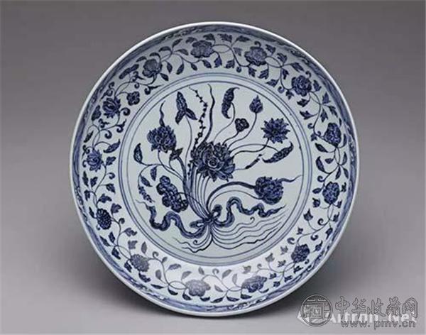 青花一把莲盘.jpg 青花一把莲盘.jpg