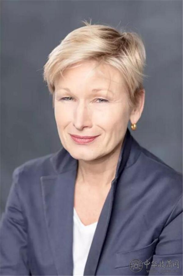 CarolineSchulten博士.jpg