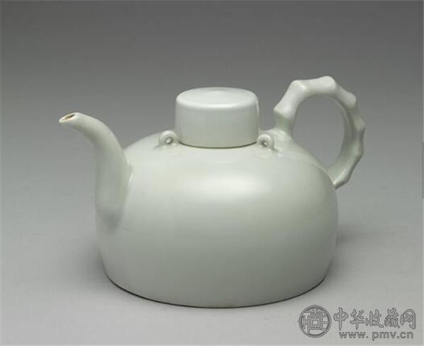 明永乐甜白三系竹节把壶.jpg