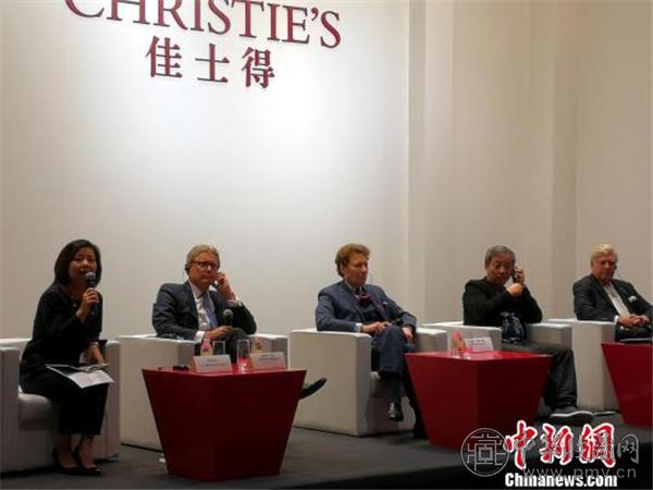 佳士得全球总裁彭凯南、中国私人收藏家刘益谦等在研讨会上.jpg
