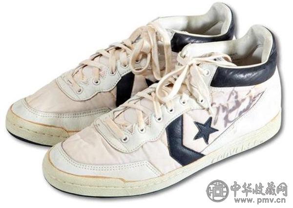 乔丹1984年奥运战靴.jpg