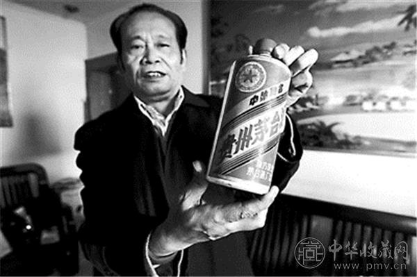 王小东收藏的1960年产茅台酒，估价20万元.jpg