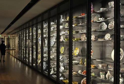 大英博物馆中国展厅瓷器展柜