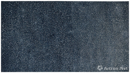 草间弥生《无限星网》290x523cm 亚克力、画布 1995年 成交价：3068万港币