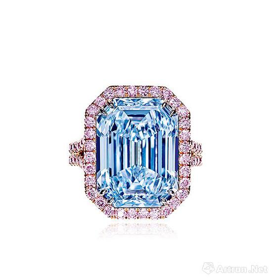 No.1 10.22克拉彩蓝色钻石配钻石戒指，成交价：4484万港币