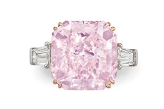 粉色钻石及钻石戒指