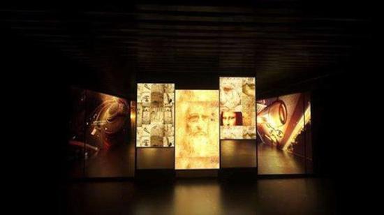 “达芬奇与鲁班艺术科学国际大展”现场照片，来自展览宣传页