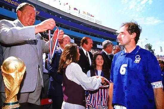 1994年，错失冠军的意大利队员Franco Baresi目光中带着杀气。