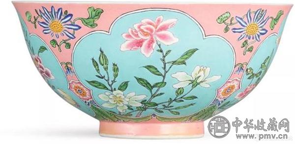 清康熙 粉紅地琺瑯彩开光花卉碗.jpg 清康熙 粉紅地琺瑯彩开光花卉碗.jpg