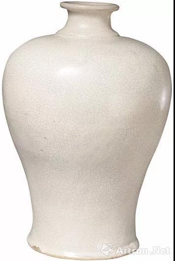 明石湾窑仿哥釉梅瓶  高26.2厘米，口径6厘米，足径12.3厘米