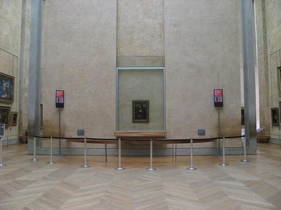 卢浮宫中的《蒙娜丽莎》