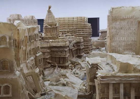 多哈展览作品之一 刘韡，《爱它，咬它 No. 2》，2007年。