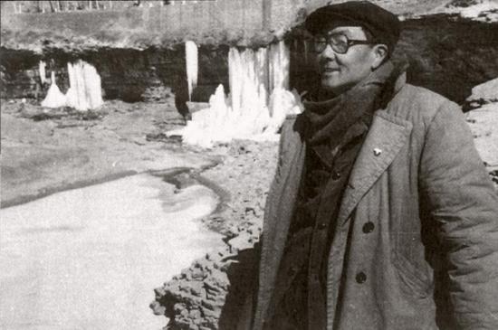 1981年，杨先让摄于陕北