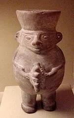 人型陶瓷雕像（秘鲁瓦里文化）：公元500-1200