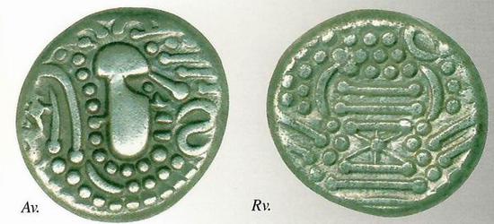 西北印度仿萨珊波斯银币（公元8世纪）