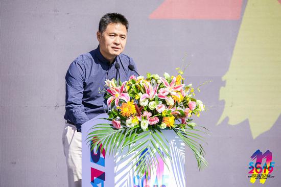 北京通州区委常委宣传部部长汤一原在开幕式上发表讲话