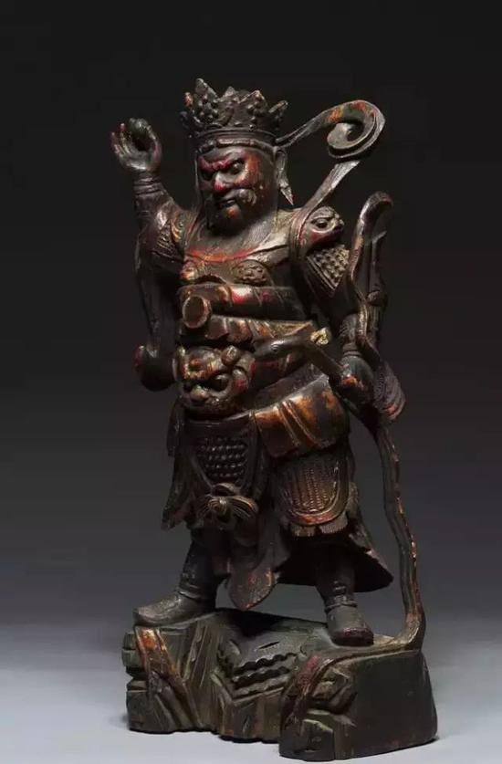 明 木胎髹漆广目天王