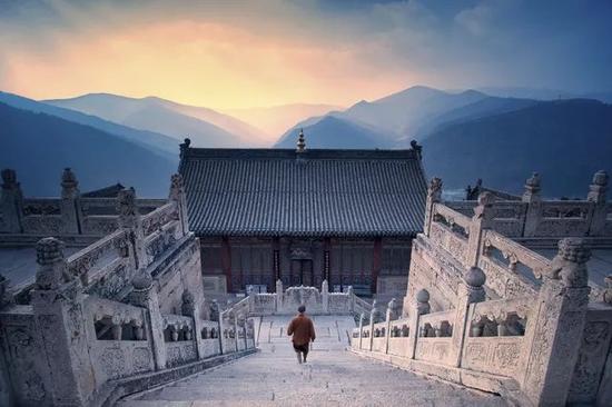 《圣地》 &nbsp;摄于山西五台山南山寺