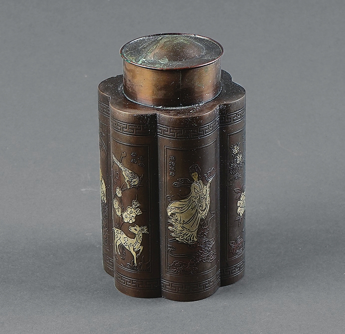 铜质梅花形茶叶罐一件