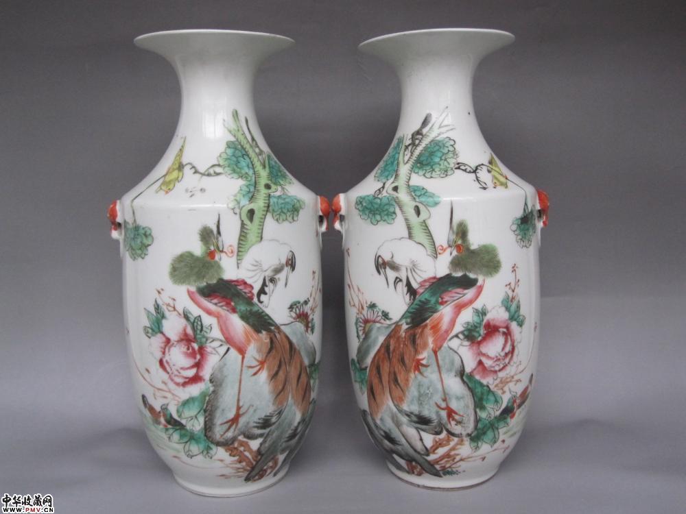 民国名家作品--粉彩五伦图兽耳瓶 1对《已售》 民国名家作品--粉彩五伦图兽耳瓶 1对《已售》