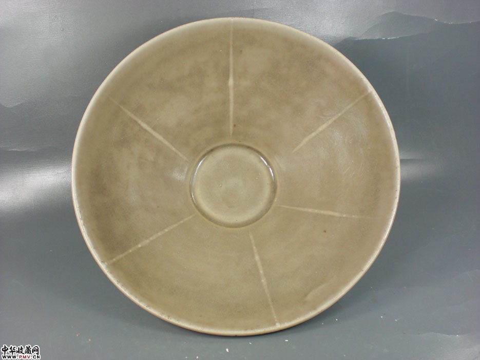 宋耀州窑出筋分隔斗笠碗 宋耀州窑出筋分隔斗笠碗