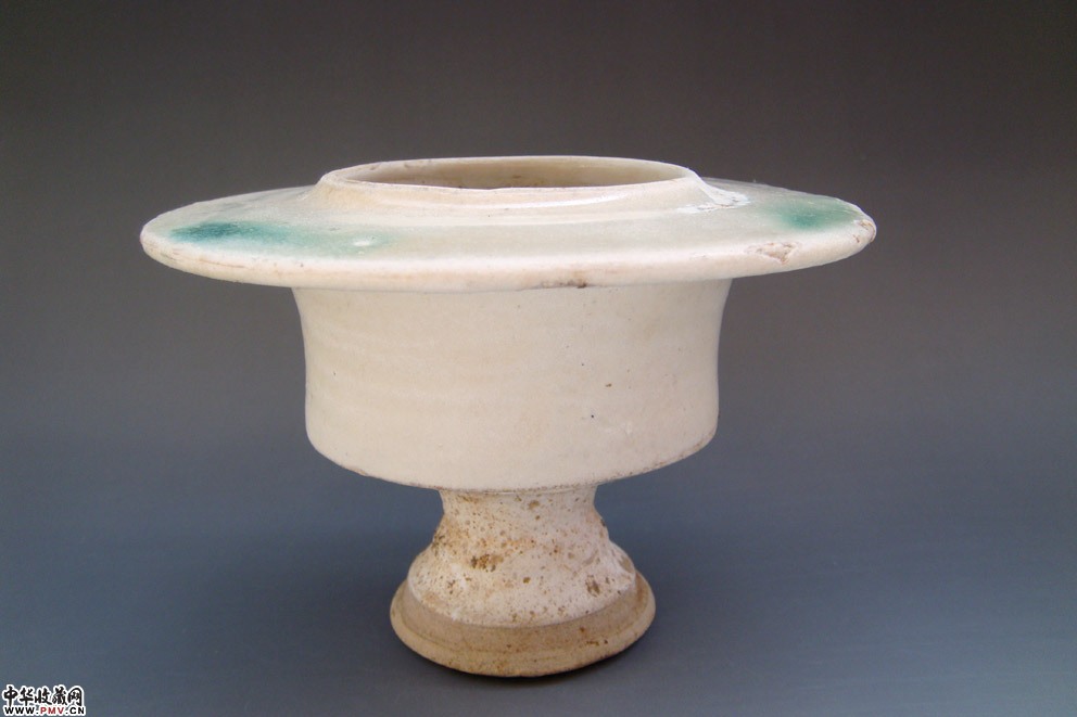 五代巩县窑点绿彩行炉 五代巩县窑点绿彩行炉