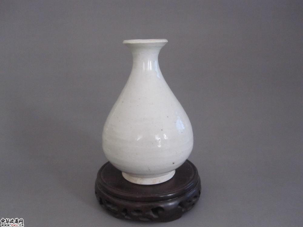 宋元青白釉玉壶春瓶 宋元青白釉玉壶春瓶