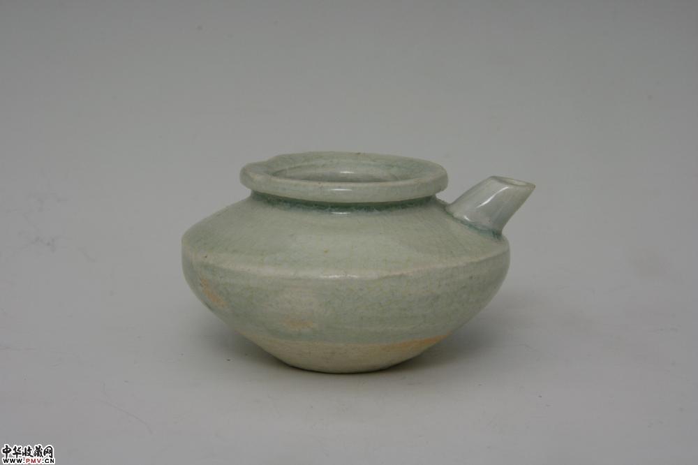 元景德镇窑青白釉盘口小水注