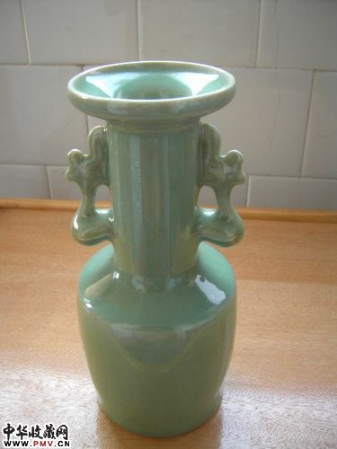 南宋 龙泉窑鱼耳瓶