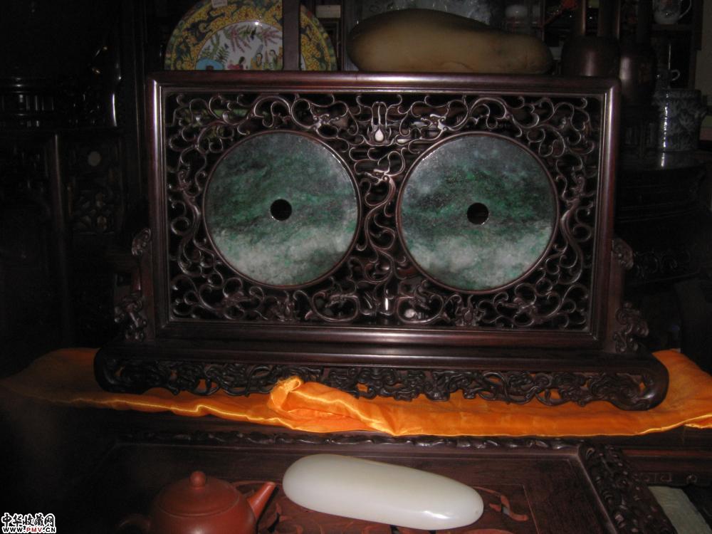 酸枝镶老玉壁小座屏