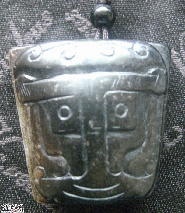 和田沁色人面兽白玉挂件（已出让）