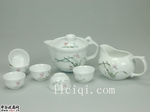 8头兰草功夫茶具,环保瓷，健康瓷，使用有益健康。