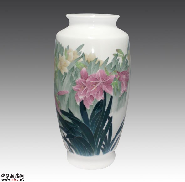 彭玲-柱顶红43CM，作者：彭玲，职称：湖南省陶瓷艺术大师