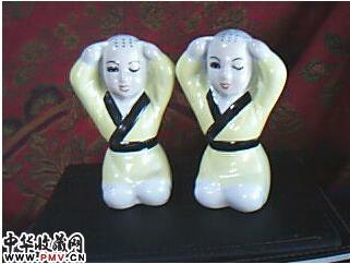 一休瓷雕一对（12CM）
