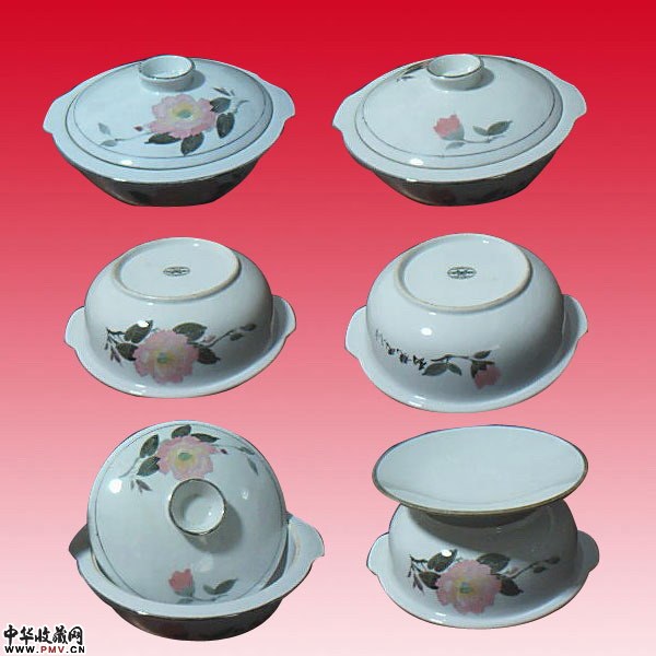 釉下五彩红山茶品锅，口径25CM，全高8CM，人民大会堂用瓷，群力蝴蝶花底印