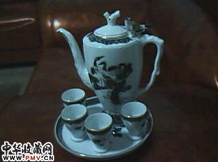 釉下五彩松鹤鸟鸣叫壶，醴陵永胜1977年洪江泥制，永胜绿宝塔底标，醴陵瓷器收藏